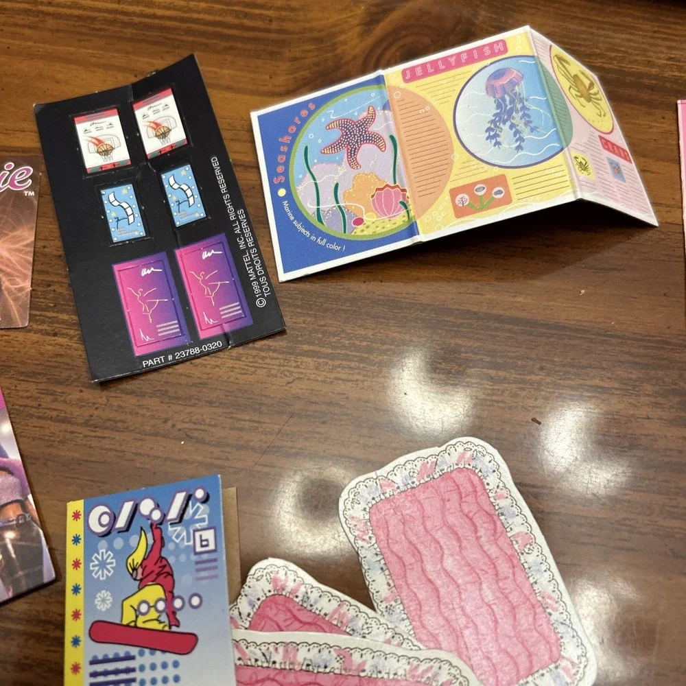 Lot Of Cardboard‎ BARBIE Accessories Best Magazines